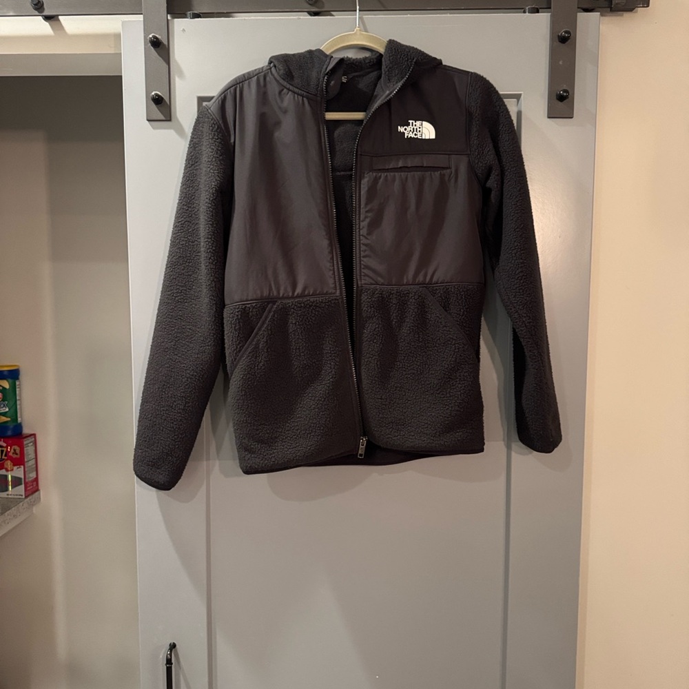 The North Face Kids Black Fleece Jacket